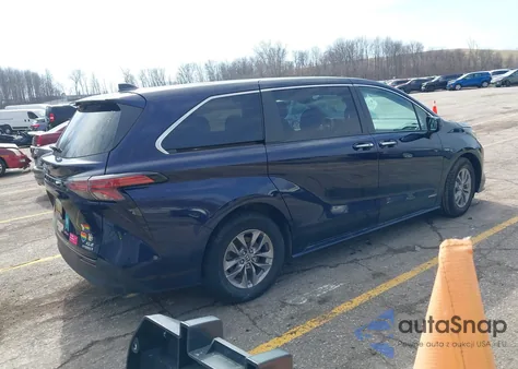 2021 Toyota Sienna Xle z USA, uszkodzony, nr VIN 5TDYSKFC1MS026748